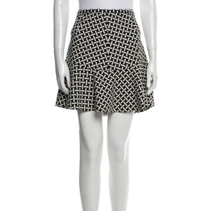DVF Black/White Printed Mini-Skirt 6